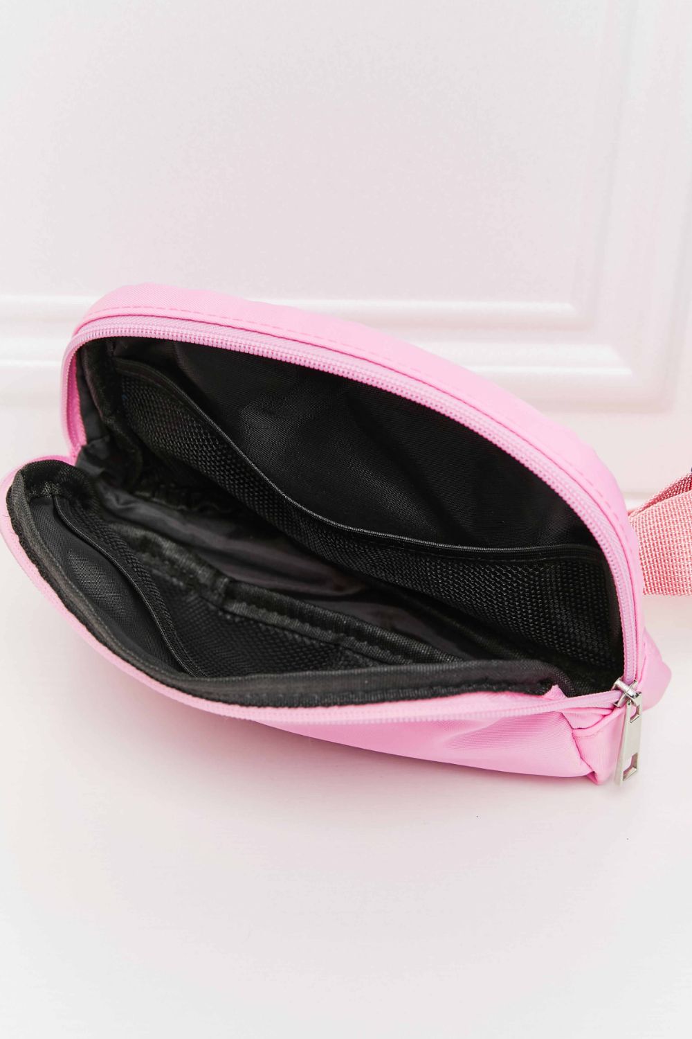 Buckle Zip Closure Fanny Pack Bag