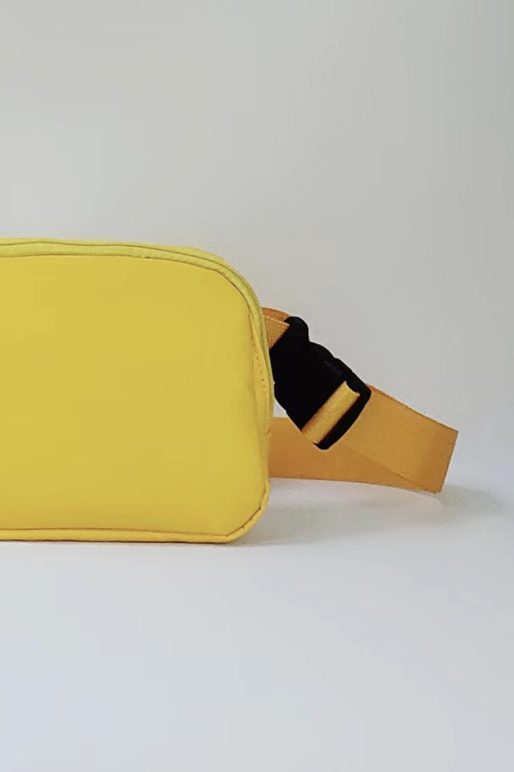 Buckle Zip Closure Fanny Pack Bag