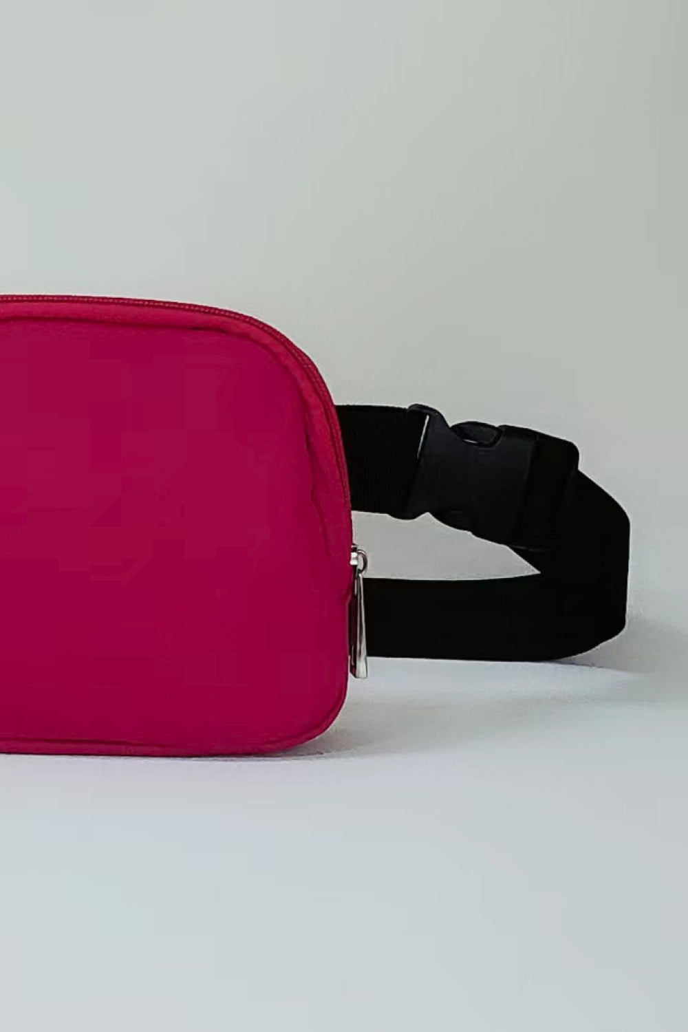 Buckle Zip Closure Fanny Pack Bag